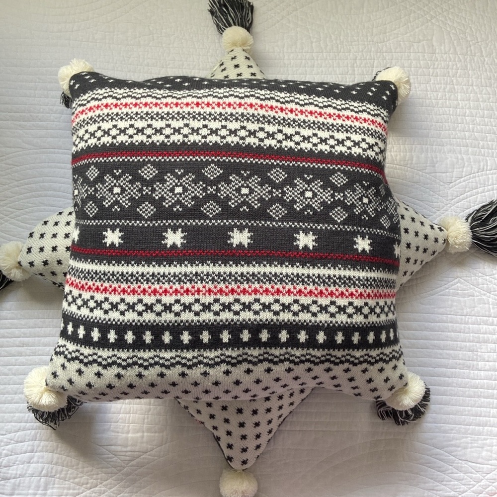 Brooks Brothers Fair Isle Sweater Knit Accent Pillow Covers Set of Two - Picture 7 of 16